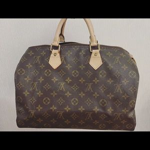 Louis Vuitton Speedy 35 repaired